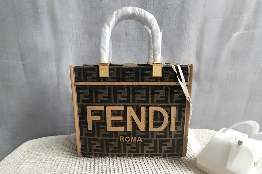 フェンディ 偽物.png フェンディ 偽物.png